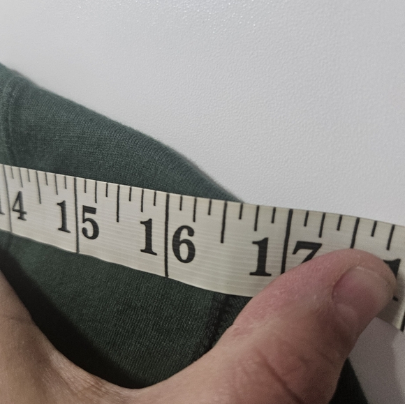 NFL team apparel Green Bay Packers women size Meduim TShirt - Picture 5 of 9